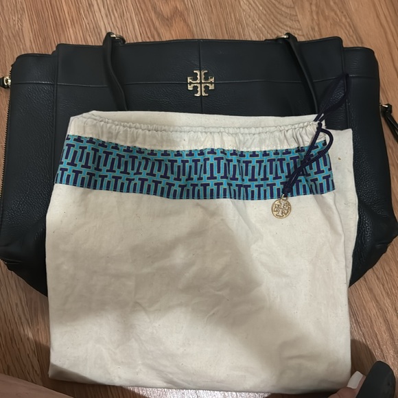 Tory Burch Black Bag - Picture 9 of 9